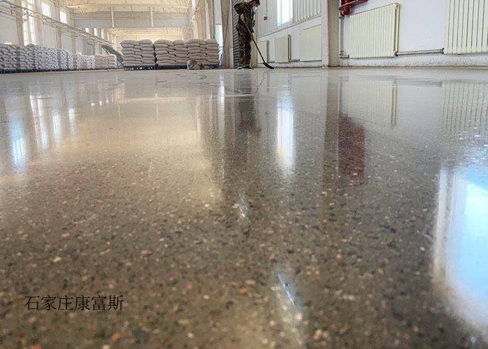 阿拉山口固化施工完有標(biāo).jpg 阿拉山口固化施工完有標(biāo).jpg